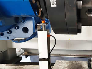 فرامة تقطيع ثنائية المحور