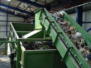 ماكينة فرز المخلفات بالأشكال