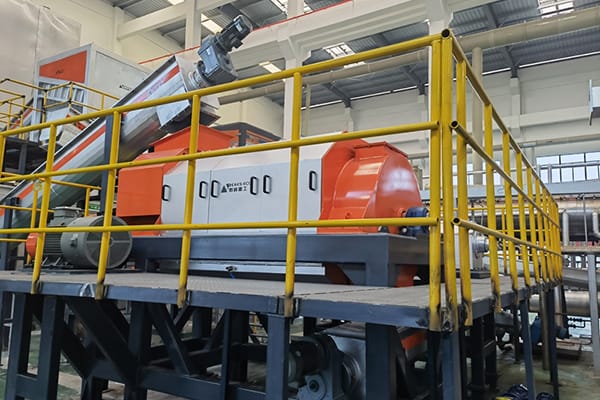 آلة فصل النفايات